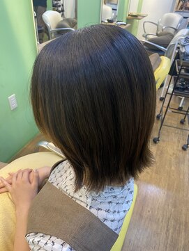 エシカル(ethical) 【大人かわいい】切りっぱなしボブ×艶感・透明感ベージュカラー