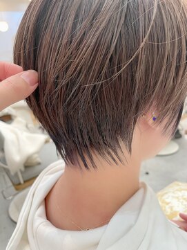 ロミー 本厚木(ROMMY.) 浮いちゃう襟足解決ショートヘア　/ ロミー　本厚木