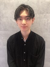 アンダーバーホワイト 天王寺阿倍野店(_WHITE) 若狭 泰詞