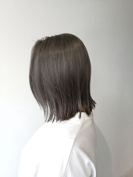 アディクト 綾瀬(ADDICT) 【ADDICT_YUKI】グレージュボブ