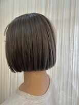 カミナ(KAMINA)&nbsp;透明感グレージュ×ボブ