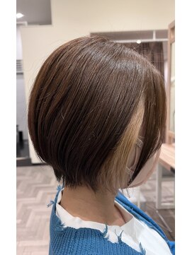 ソイルアヴェダ ららぽーと沼津店(SoilAVEDA) イヤリングカラー_ミルクティーベージュ_ショートボブ