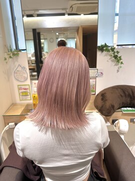 ルディー バイ ヘアーポケット(rudii by HAIR POCKET) 切りっぱなしボブ×ピンク
