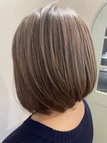 アンテシニヨン(Un the Shiniyon)&nbsp;前下がりボブ