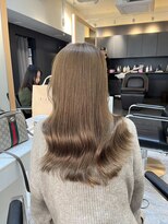 ブレンド 渋谷(BLend)&nbsp;グレージュマチルダボブインナーグレージュ 前髪ブルーブラック