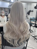 ロウル 渋谷(LOWRL)&nbsp;ホワイトロング/ブリーチ/エクステ