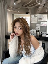 ウィリートーキョー 渋谷(WELLY TOKYO) 海外ハイライトヘア、ウェーブスタイリング