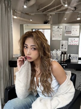 ウィリートーキョー 渋谷(WELLY TOKYO) 海外ハイライトヘア、ウェーブスタイリング