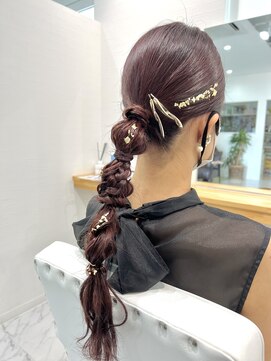アントワープヘアーリノ(Antwerp hair lino) タイトな編み下ろしヘア/結婚式/成人式