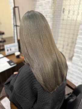 ルクスバイアフィナー(Luxo by Afinar) カット×ケアブリーチダブルカラー/オリーブグレージュ