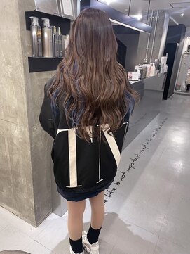 キング 心斎橋店(K!ng) ハイライトカラーミルクティーベージュレイヤーカット