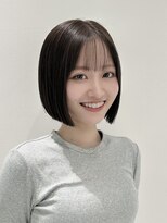 サヴォア(Savoir)&nbsp;ぱつっとボブ×赤みを抑えたオリーブベージュ