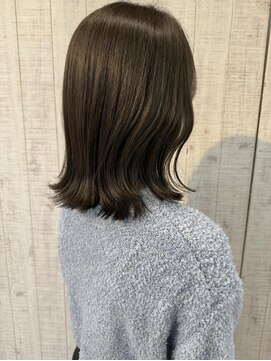 ヴィサージュ(VISAGE) アッシュグレー