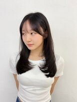 ラクシア(LucxiA)&nbsp;レイヤーカット/顔まわりカット/小顔ヘア/韓国ヘア/@ken__gucci