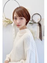 似合う髪型すぐ見つかる！小顔になるショートヘア！