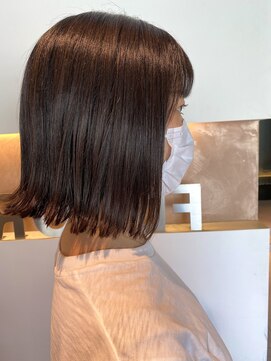 フロア(FLOOR) 切りっぱなしロブ×おくれ毛