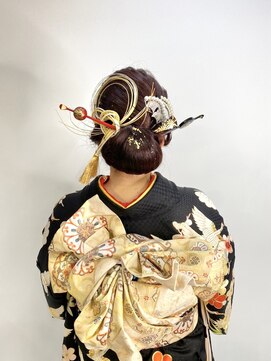 サロンドベル(Salon de Belle) 成人式お支度承っております