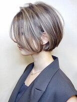 【morio原宿】ショートボブ　バレイヤージュカラー　白髪ぼかし
