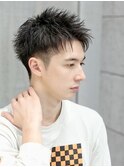 横顔で魅せる黒髪アップバング