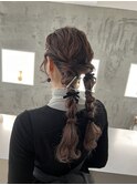 20代人気♪ゆるふわ可愛いベージュカラーツインテール編みおろし