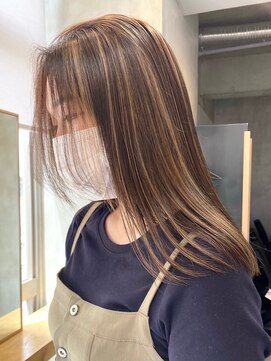 エリマ 調布(elima) 顔周りロングレイヤーハイライトミルクティーベージュ30代
