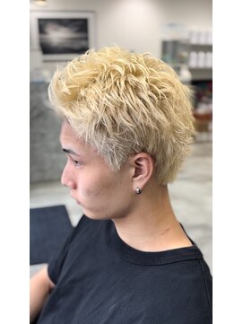 レボ(Revo) 抜きっぱなしブロンド！