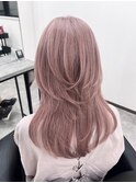 ピンクベージュ