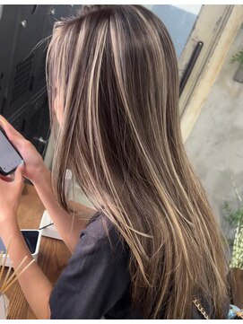 アポロ 横浜駅店(apollo) ハイライト/ベージュハイライト/コントラストハイライト/横山