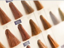 Hair Make ROIの雰囲気（人気のウェラコレストンを使用。カラーの種類も豊富です♪）