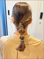 シロ(.siro) ヘアアレンジ×金箔
