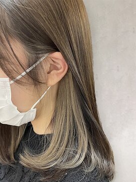 ノチ(Noci) 20代30代小顔ヘルシー艶感グレージュイヤリングカラー外ハネ