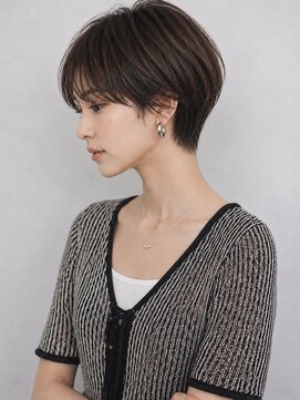 サーカス バイ ビュートリアム 青山(CIRCUS by BEAUTRIUM) 耳掛けショート　ショート　丸みショート　伸ばしかけショート