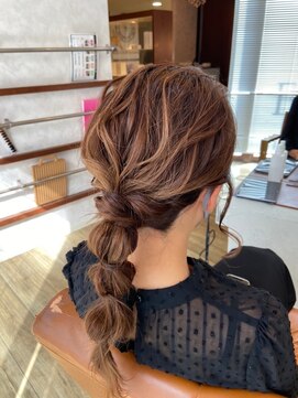 オプティマヘアー(Optima Hair) ローポニーアレンジ♪