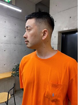 サン(son) フェードカット