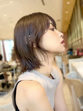 アフロートリノ(AFLOAT Leino) 【修】20代30代40代◎透明感カラー×韓国切りぱなしボブ