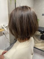 ヘアーサロンロータス(Lotus.) くびれショートボブ