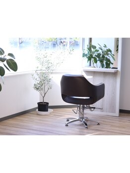 こだわりの落ち着く空間で1人1人に合わせたご提案をさせていただきます◎初めての方も美容室が苦手な方も♪