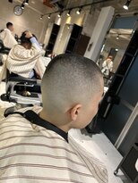 フランクスバーバーザスタンド(Frank’s barber the stand)&nbsp;メンズビジネスフェードショート坊主クロップバーバーF