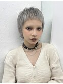 バズカットベリーショートハイトーンホワイトシルバーカラー