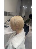 ペールベージュ