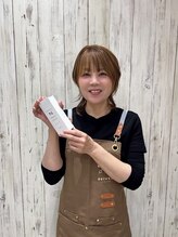 【小川久美子】レザーカットならではの軽さと動きをいかした似合わせカットが得意です。
