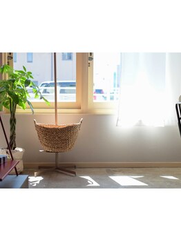 【大人女性のためのラグジュアリー空間】マンツーマン施術で、髪のお悩みを心ゆくまでご相談ください！