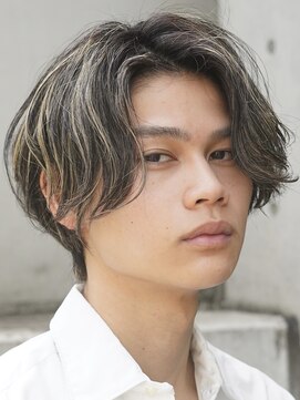 ノード(NODE) センターパートニュアンスパーマ波巻きスパイラルパーマフェザー