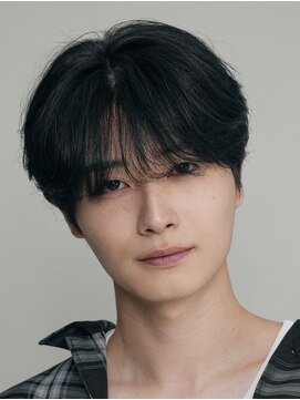 バイフィフス 原宿/表参道(by fifth) 原宿ニュアンスパーマメンズカット毛流れセンターパートかきあげ