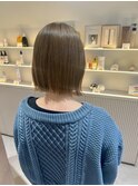 ボブ×オリーブベージュ