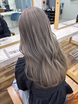 アプリバイリアン 浦和2号店(appri by Rien) トリプルカラー/グレージュ