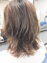 ページボーイ美容室&nbsp;[お客様スタイル]ハイライト×レイヤーセミディ