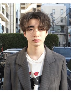 オーオ シカシカ(OOO YY) アンニュイセンターパートマッシュ