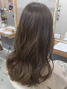 ユッカ エルア 武庫之荘南口(YUCCA elua) 【elua 長田】ナチュラルベージュ×ゆるふわロング