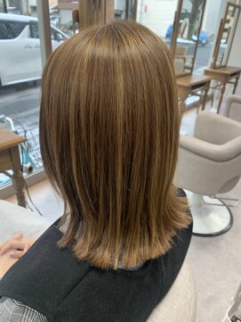 トレイル(TRAIL) 外ハネスタイル